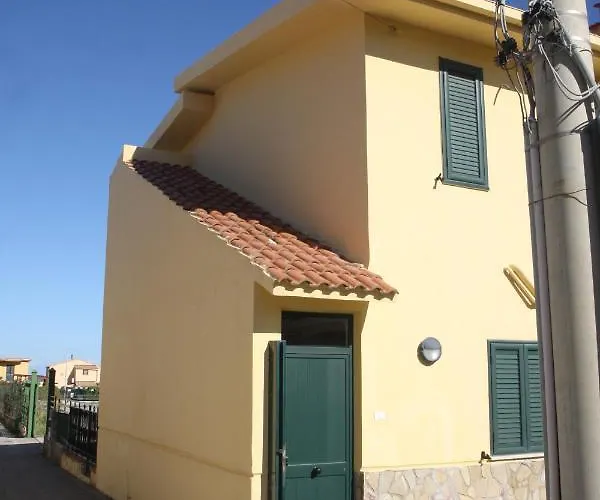 La Casa Gialla Oda ve Kahvaltı Trabia