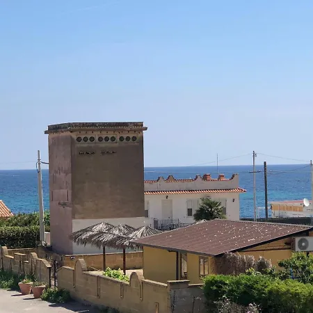 La Casa Gialla Bed and Breakfast 3*